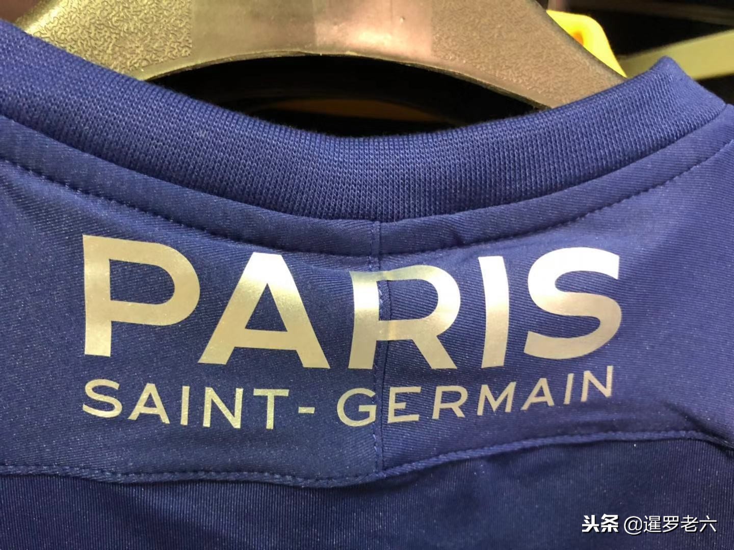战中蜕