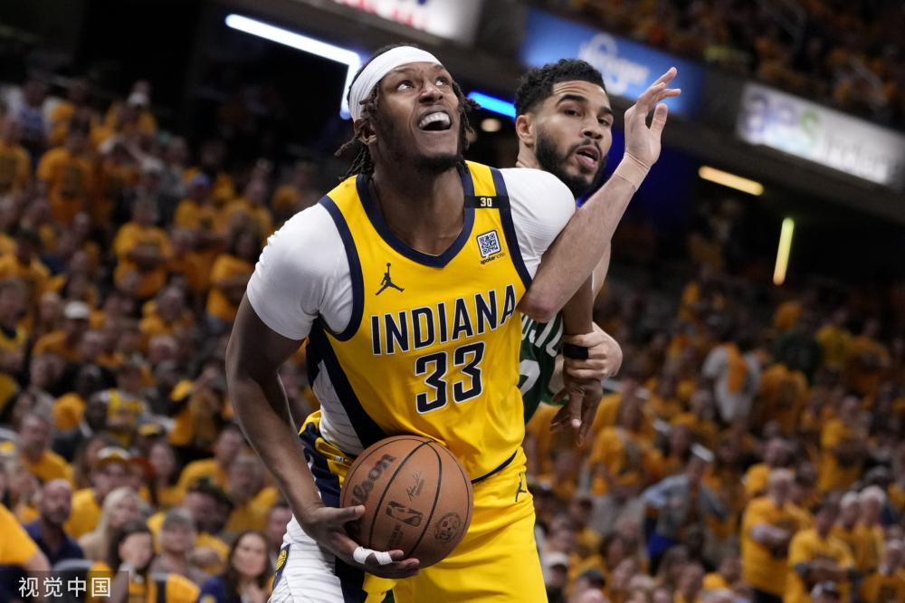 助球队击败 助球队击败