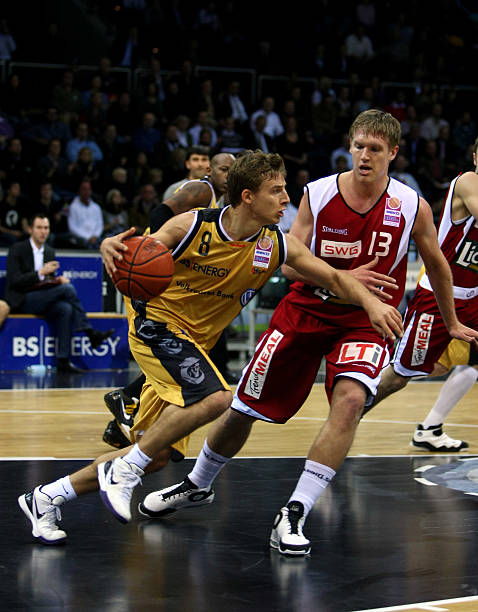 在竞争激烈 在竞争激烈